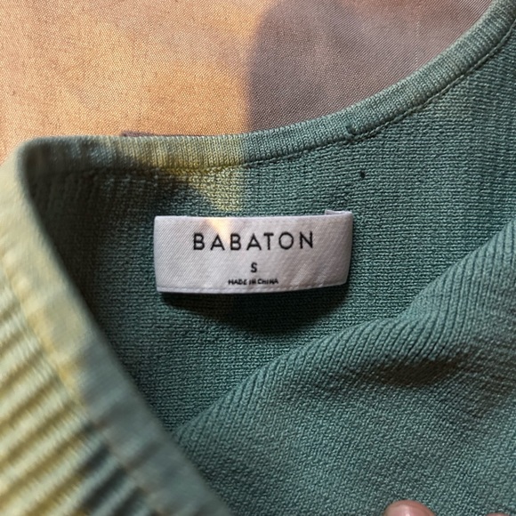 One Sleeved Ribbed Cropped Tank - Picture 2 of 3